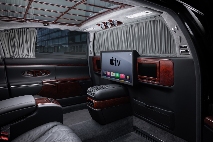 Салон Mercedes-Maybach S 62. Фото 10