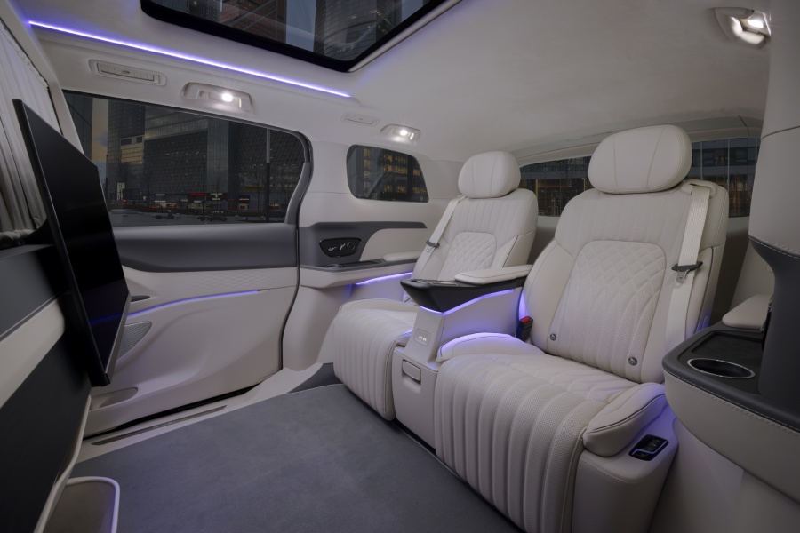 Voyah Dream BusinessJet салон. Фото 86