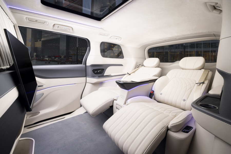 Voyah Dream BusinessJet салон. Фото 88