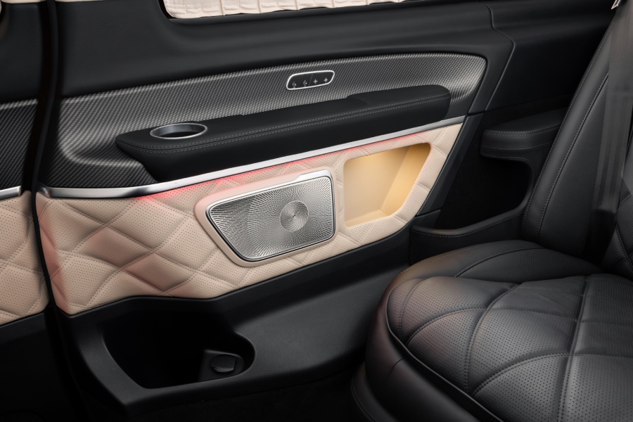 Тюнинг V-Business Jet. Фото 22