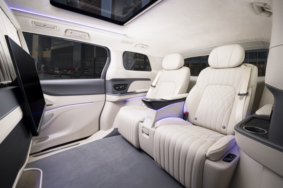 Voyah Dream BusinessJet салон. Фото 85