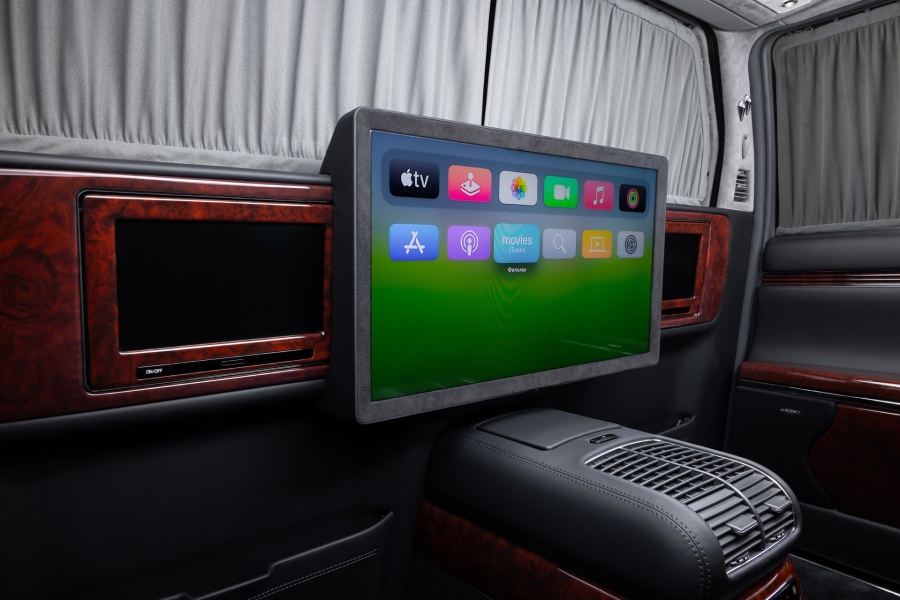 Салон Mercedes-Maybach S 62. Фото 12